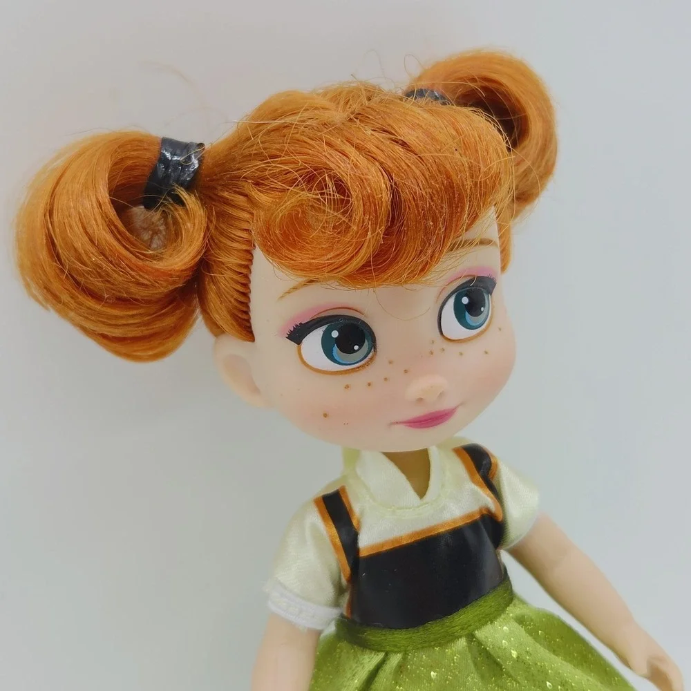 Disney Store Animator's Collection Frozen Small 5'' Anna Mini Doll